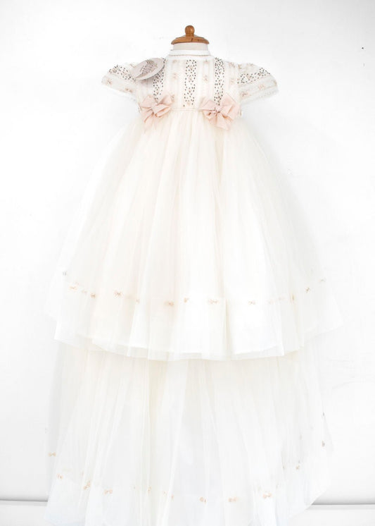 Ropon para Bautizo con Tul, Lentejuelas y moños . Aura - Ceremonias Anny