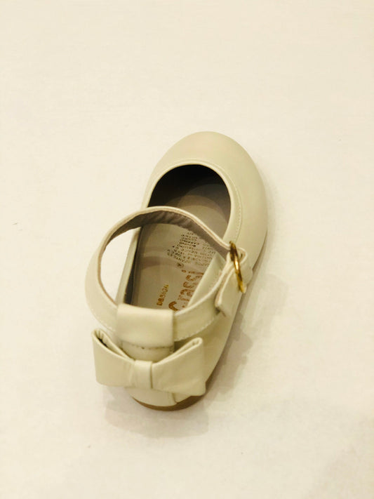 Zapato con moño atras - Ceremonias Anny