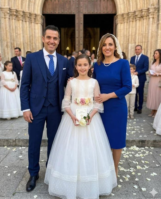 Vestidos de Primera Comunión en Color Ivory: El Secreto de Elegancia que Descubrirás en Ceremonias Anny