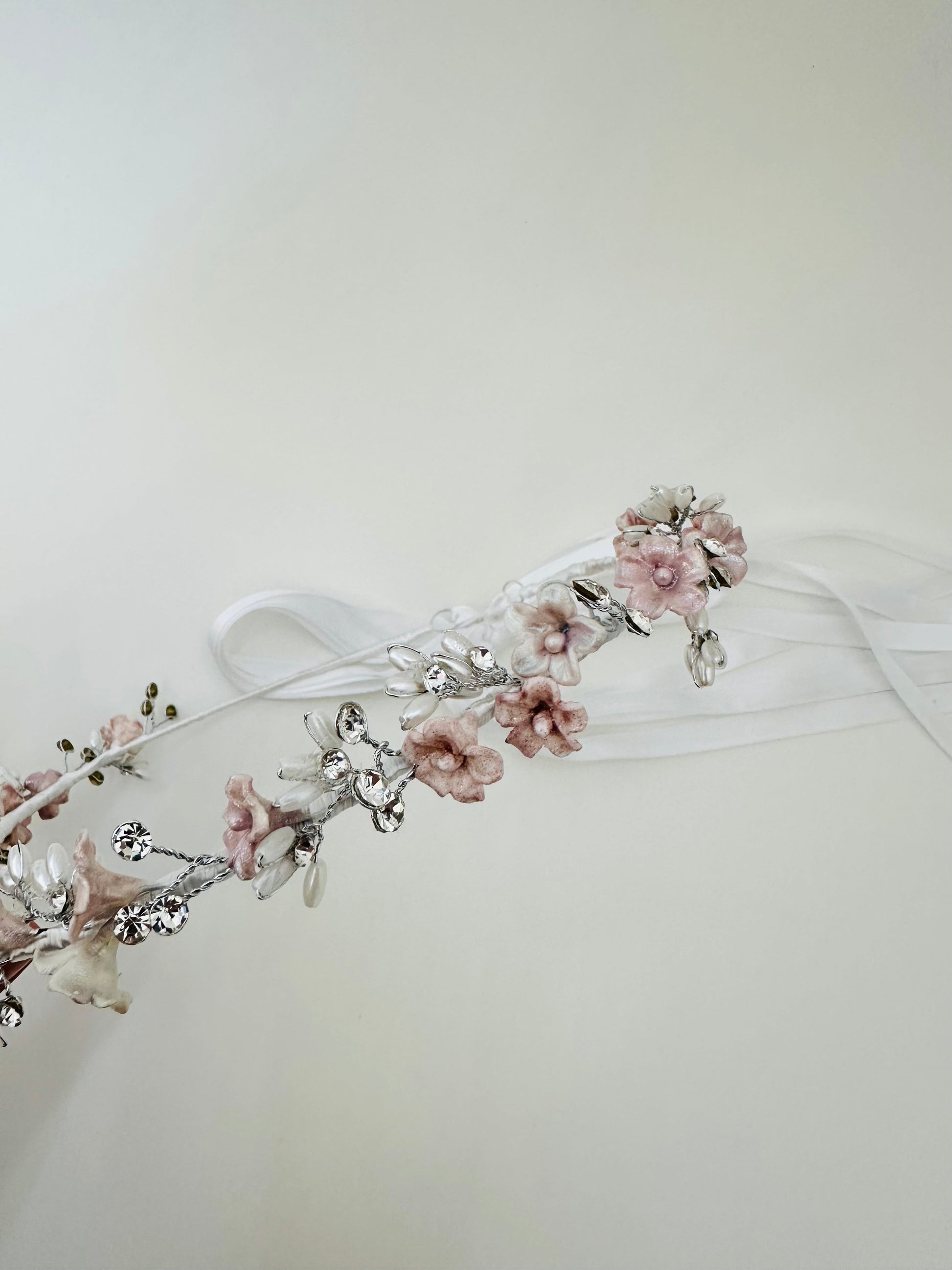 Corona Lily - Ceremonias Anny