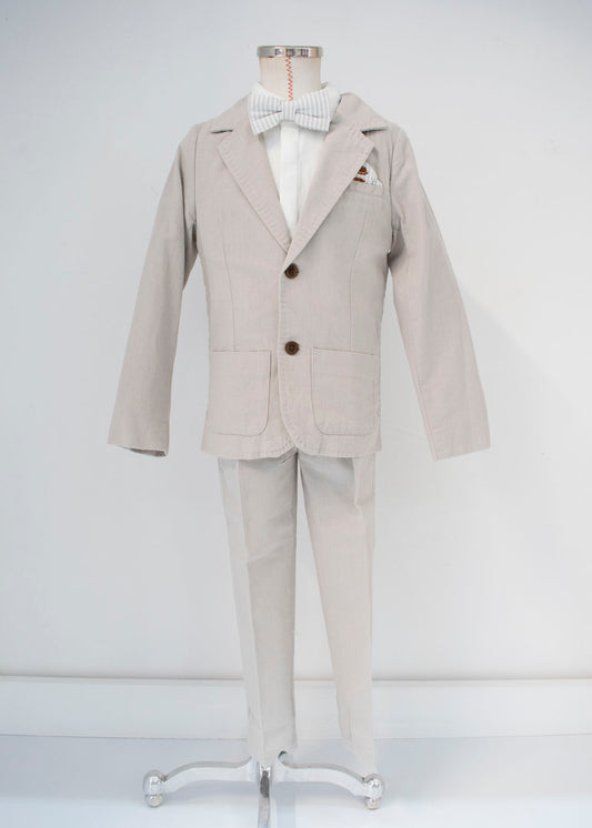Traje Santi