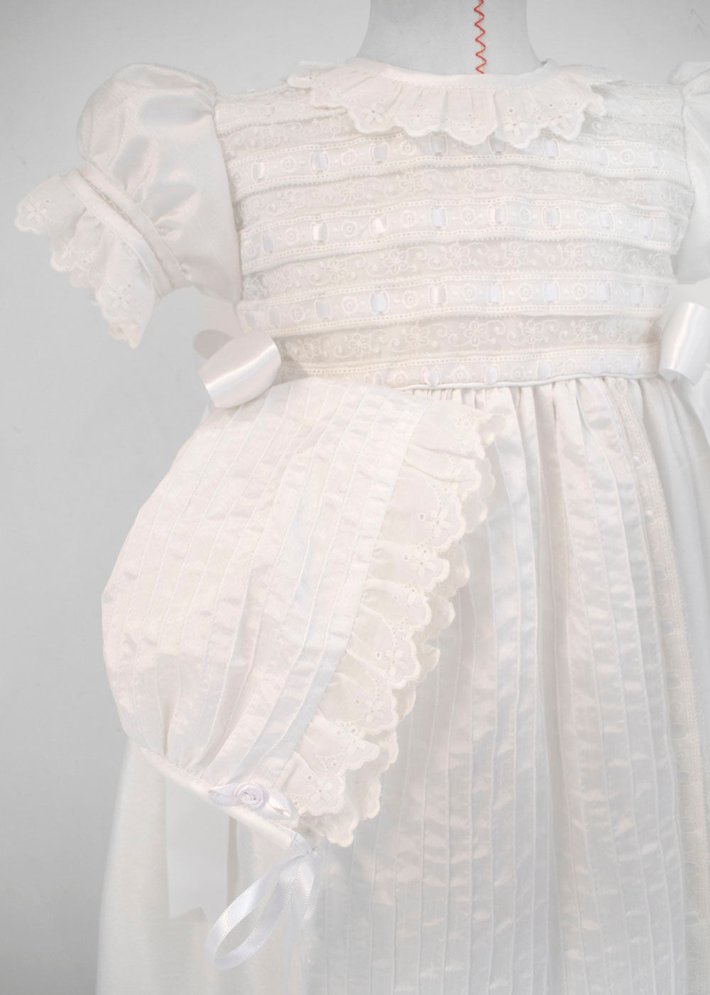 Ropón desmontable Aine - Ceremonias Anny