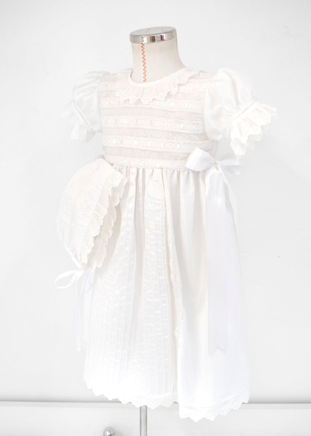 Ropón desmontable Aine - Ceremonias Anny