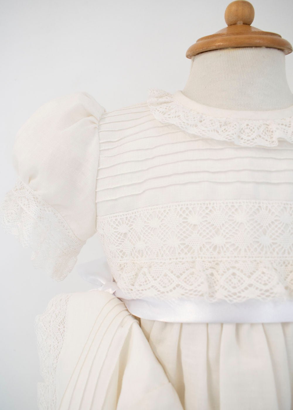 Ropón desmontable Larisa - Ceremonias Anny