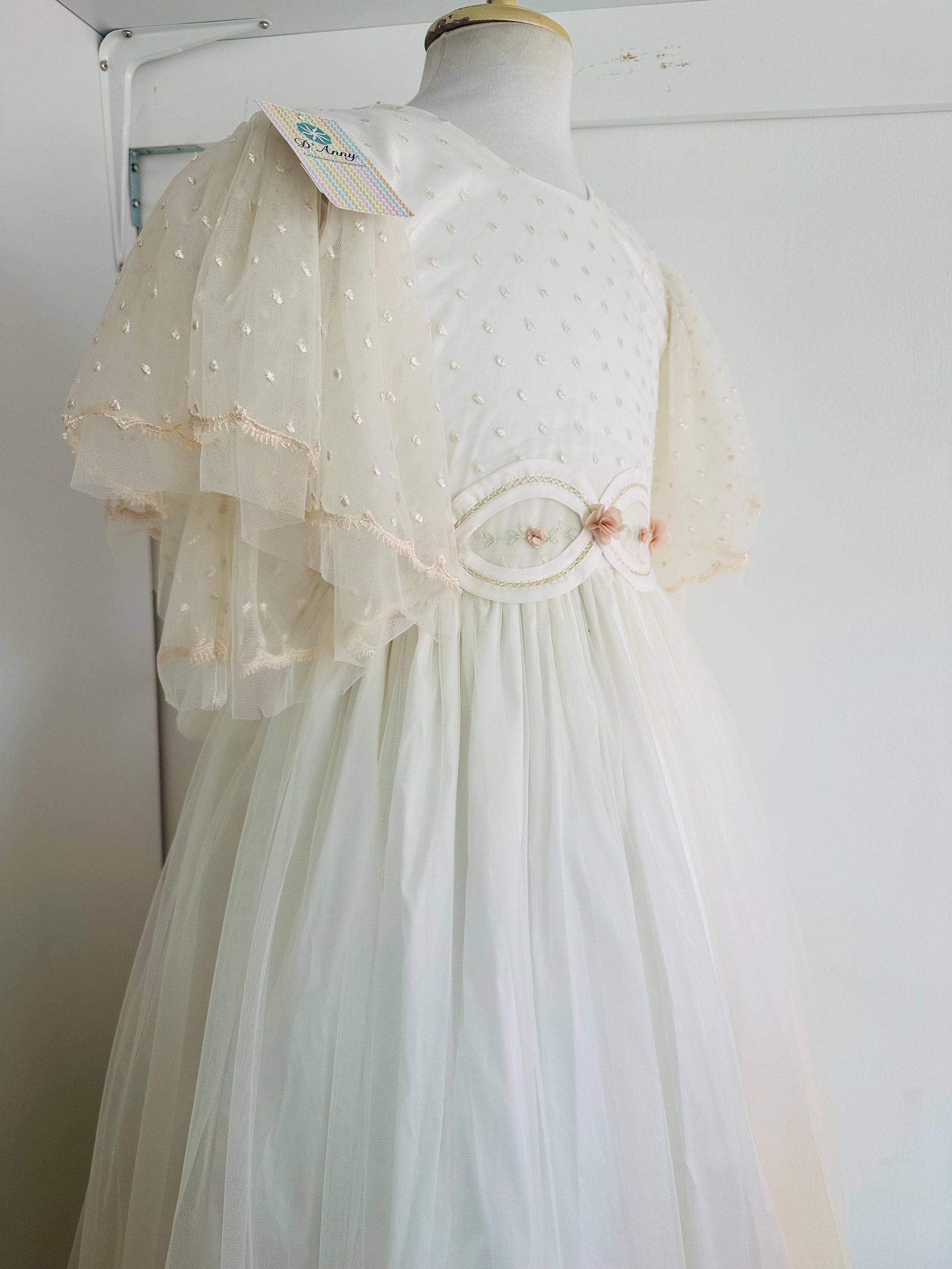 Vestido de Comunión Elegante con Olanes en Mangas - estilo Ginny - Ceremonias Anny