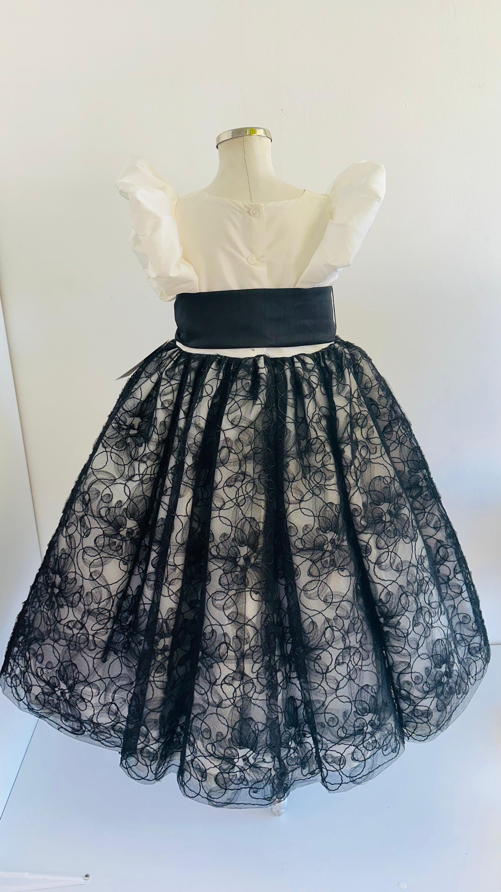 Vestido Merlina - Ceremonias Anny