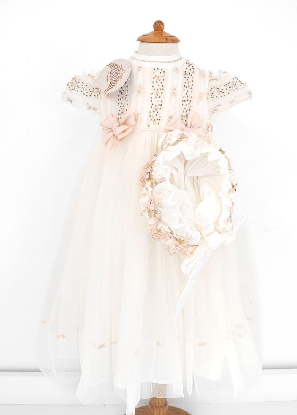 Ropon para Bautizo con Tul, Lentejuelas y moños . Aura - Ceremonias Anny