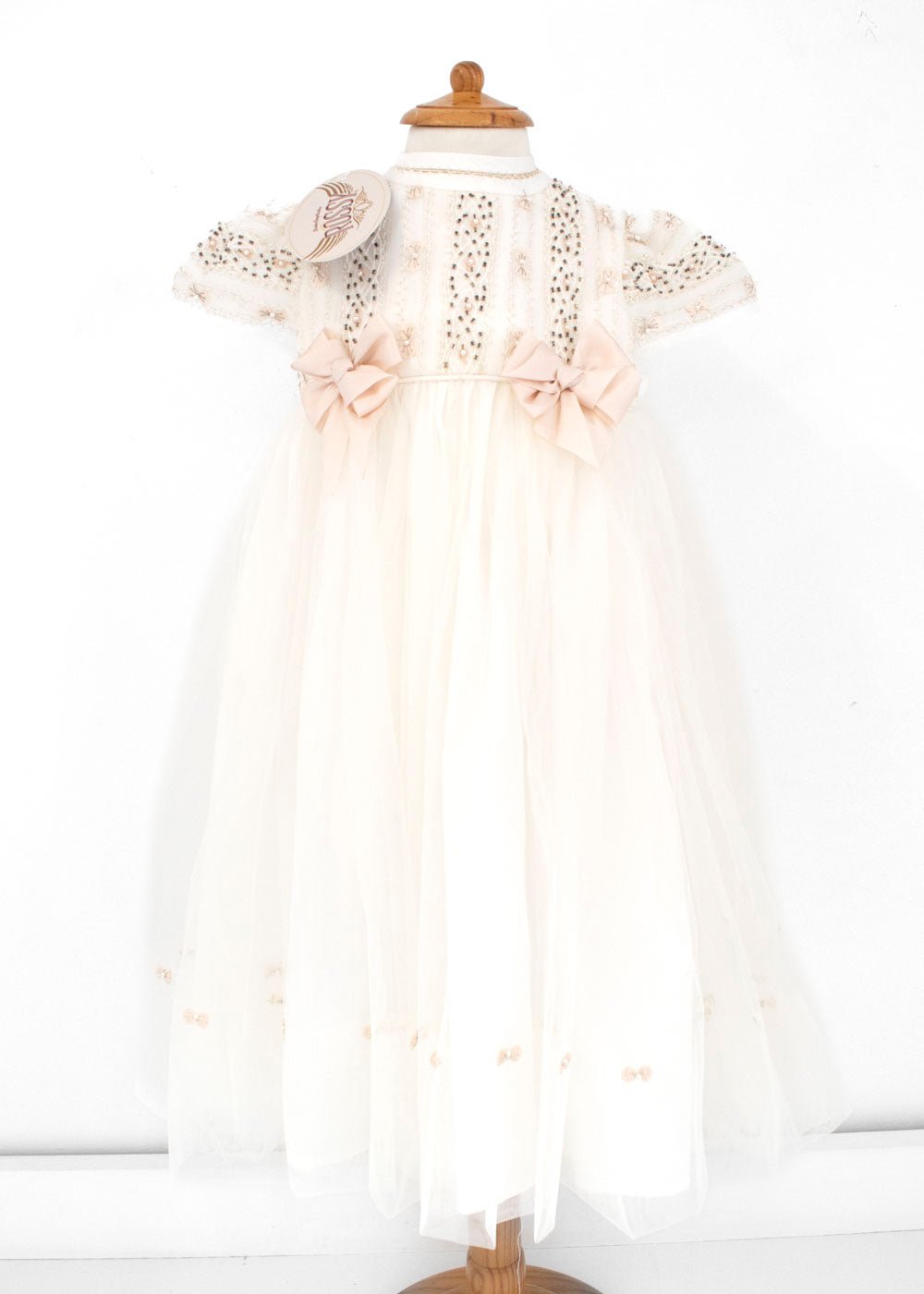 Ropon para Bautizo con Tul, Lentejuelas y moños . Aura - Ceremonias Anny