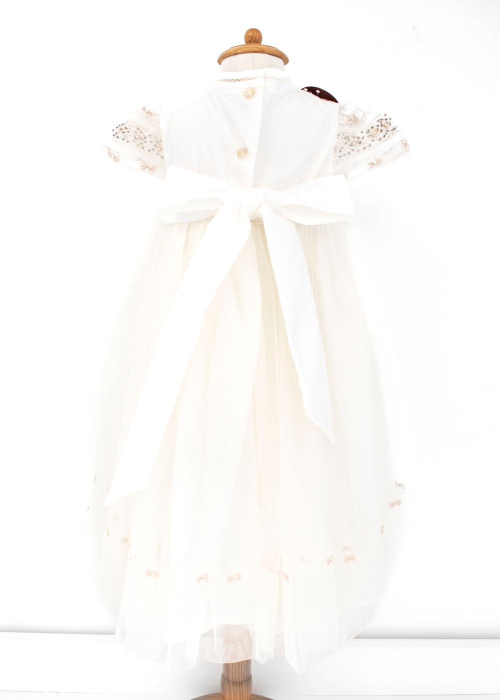 Ropon para Bautizo con Tul, Lentejuelas y moños . Aura - Ceremonias Anny