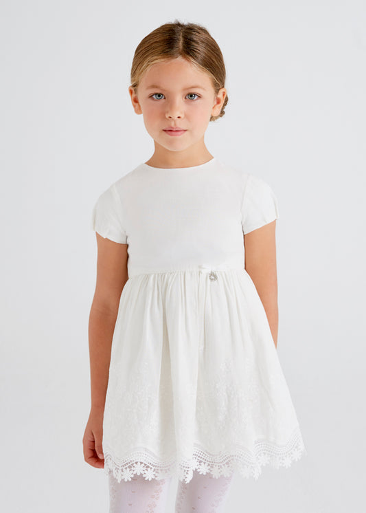 Vestido lino bordado