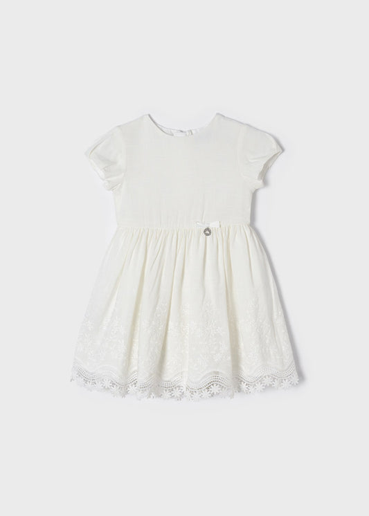 Vestido lino bordado