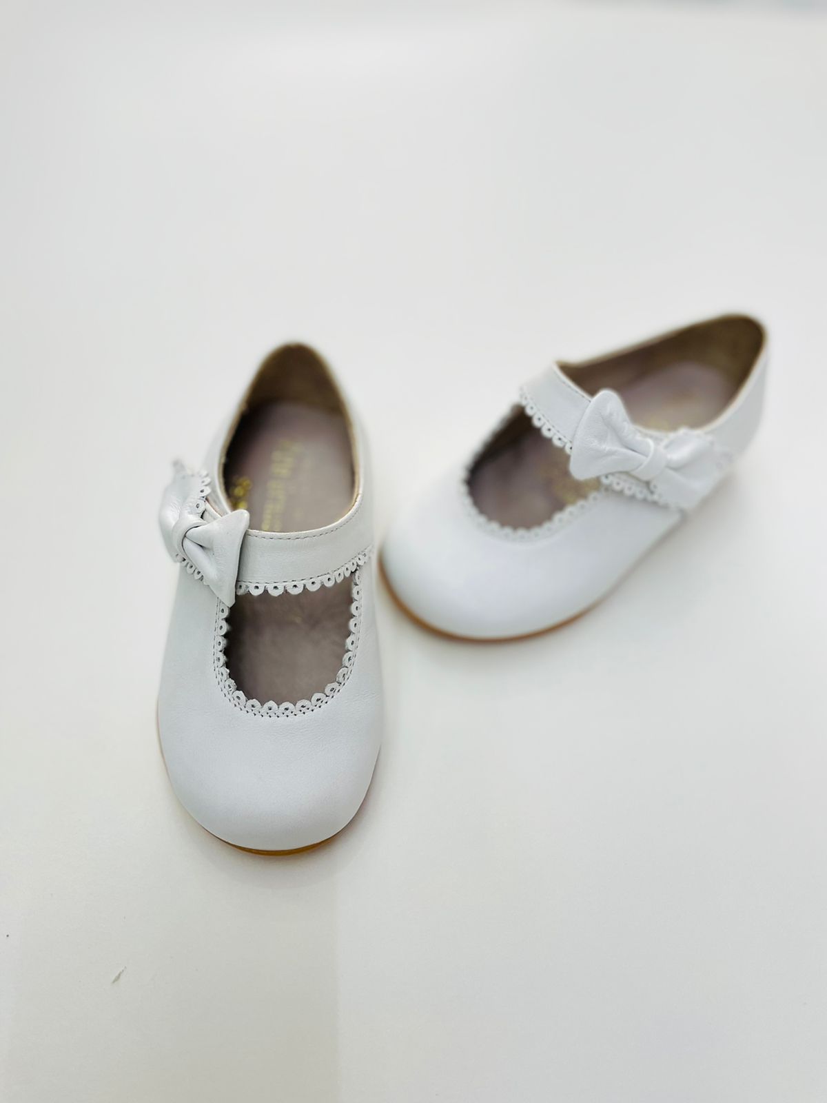 Zapato de niña con moño - Ceremonias Anny